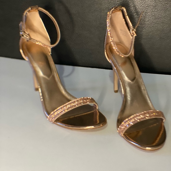 Shoes - Rose gold heels